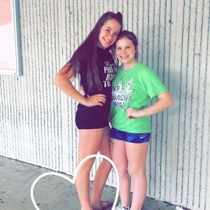 Meet your Posher, Laurel